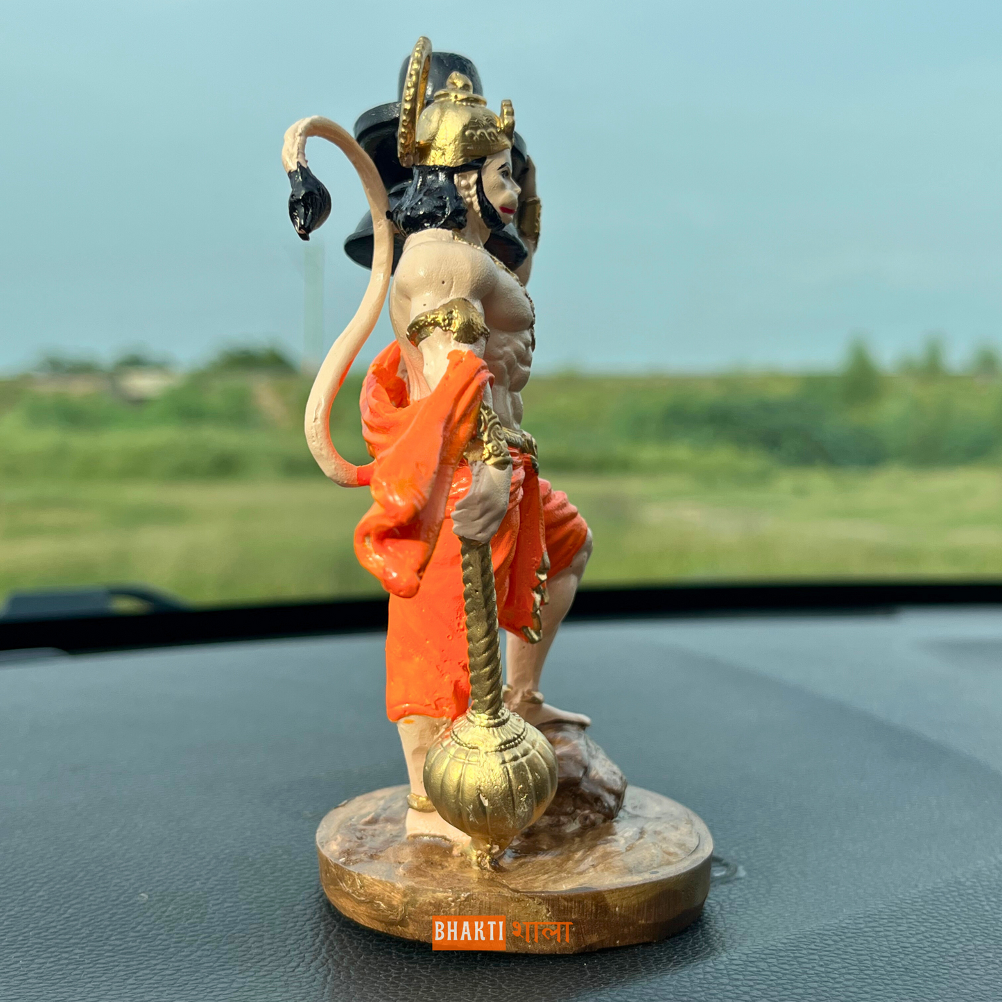 Shri Hanuman Ji with Shivling