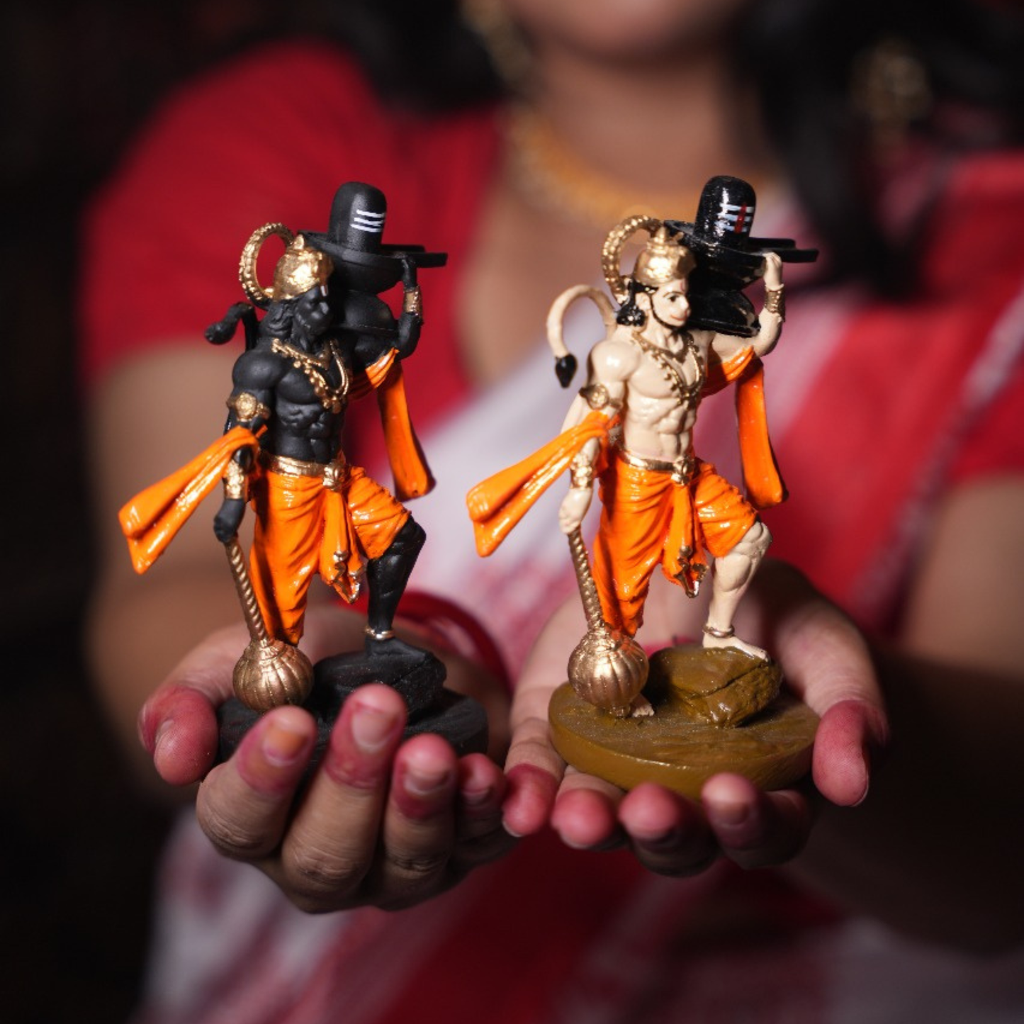 Shri Hanuman Ji with Shivling